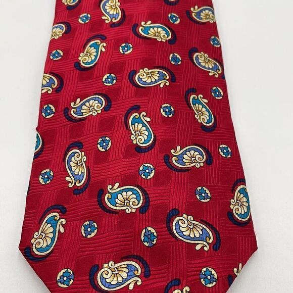 Red lands end tie with blue design NWOTS - Picture 2 of 6